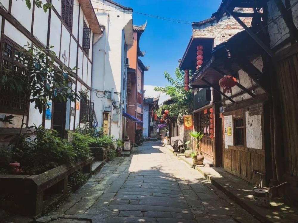 怎么联系竞技宝客服